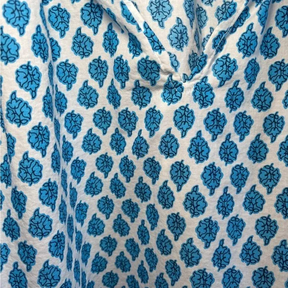 J. Crew 100% Cotton Blue Patterned Women's Top with bell sleeves - Picture 6 of 7